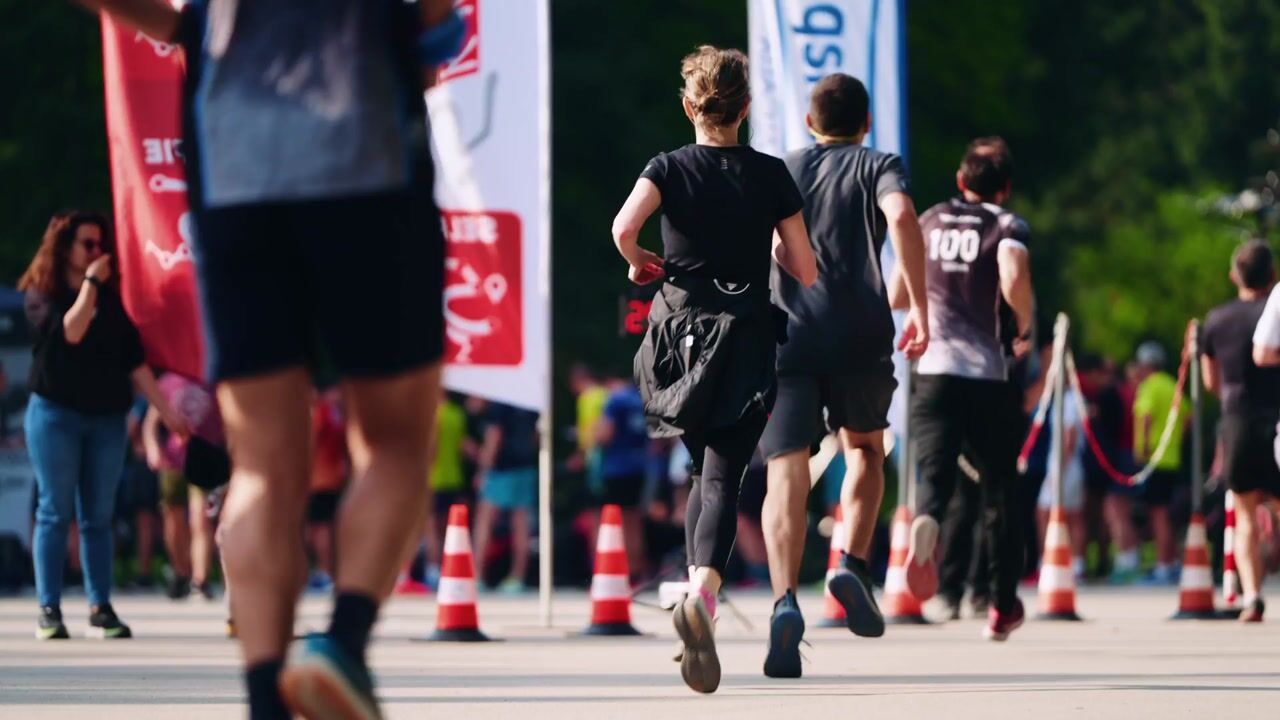 5 KM RUN - Testimonial — 1 — video still 5
